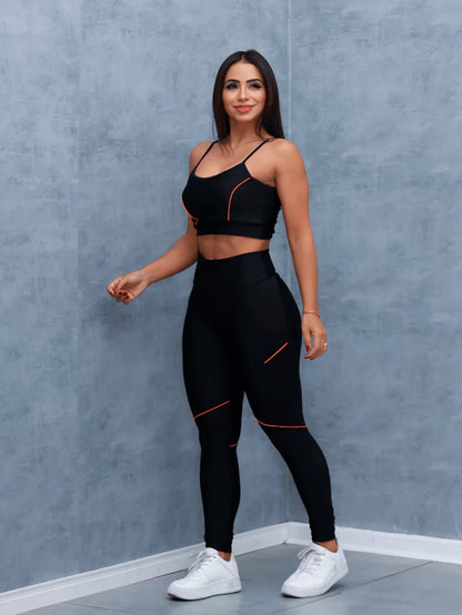 Conjunto Feminino Fitness Preto com Detalhe Listra em Cores Variadas Conjunto