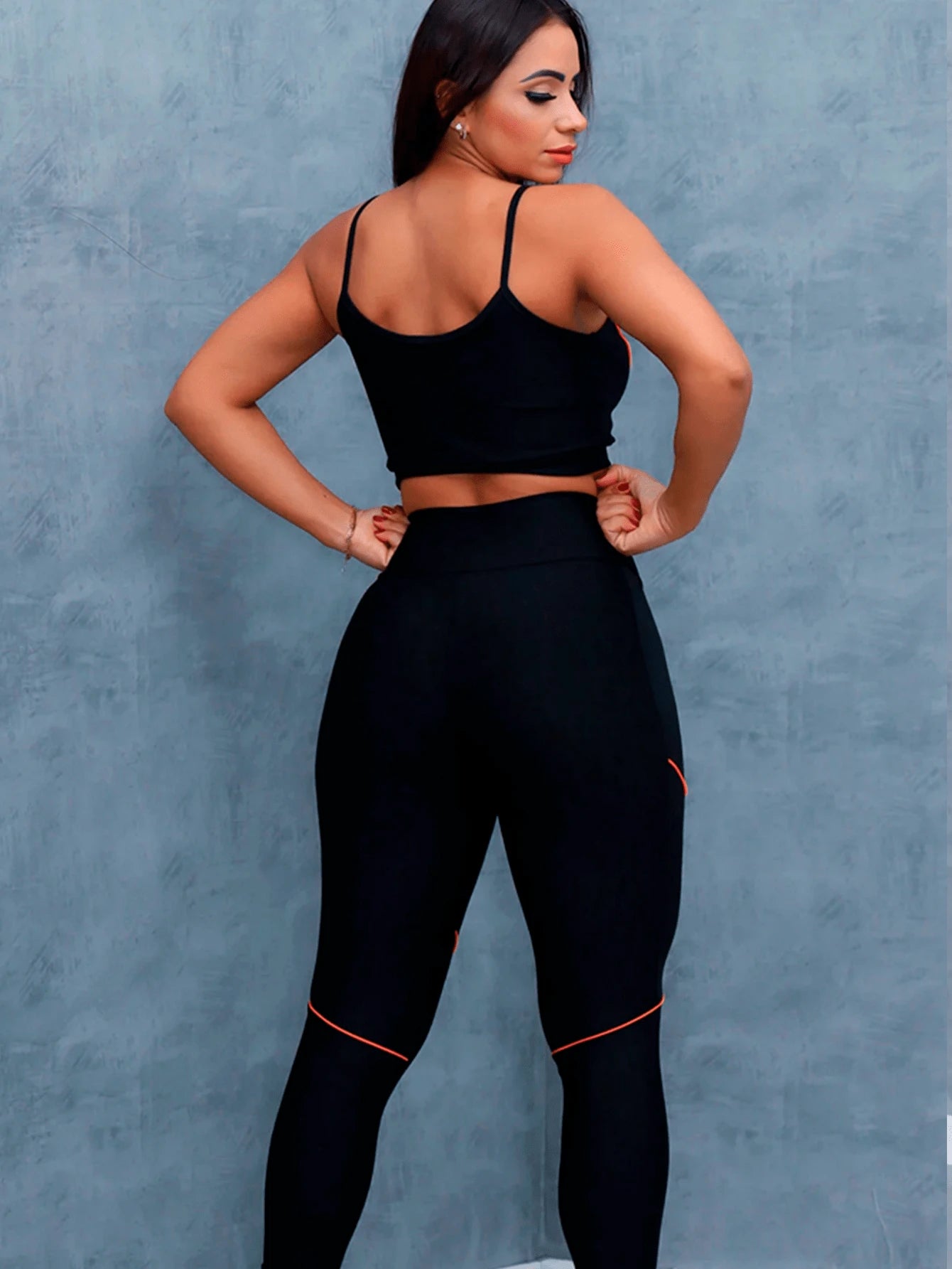 Conjunto Feminino Fitness Preto com Detalhe Listra em Cores Variadas Conjunto de Desporto Preto