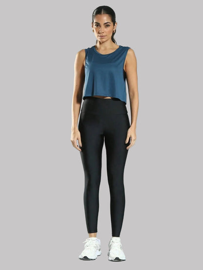 Regata fitness cropped com tecnologia DRYFIT ideal para todos os esportes