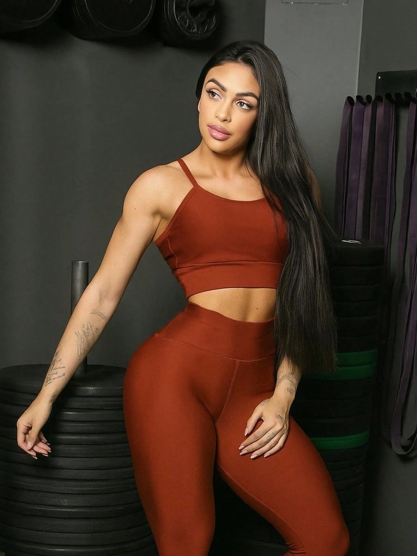 Local
Conjunto Fitness Feminino Top e Calça Sports Treino Perfeito Tecido Premium